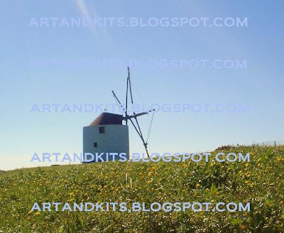 Já em execução, um trabalho de modelismo que recriará esta versão de moinhos. / Already in progress a miniature model work that will recreate this windmill's version.