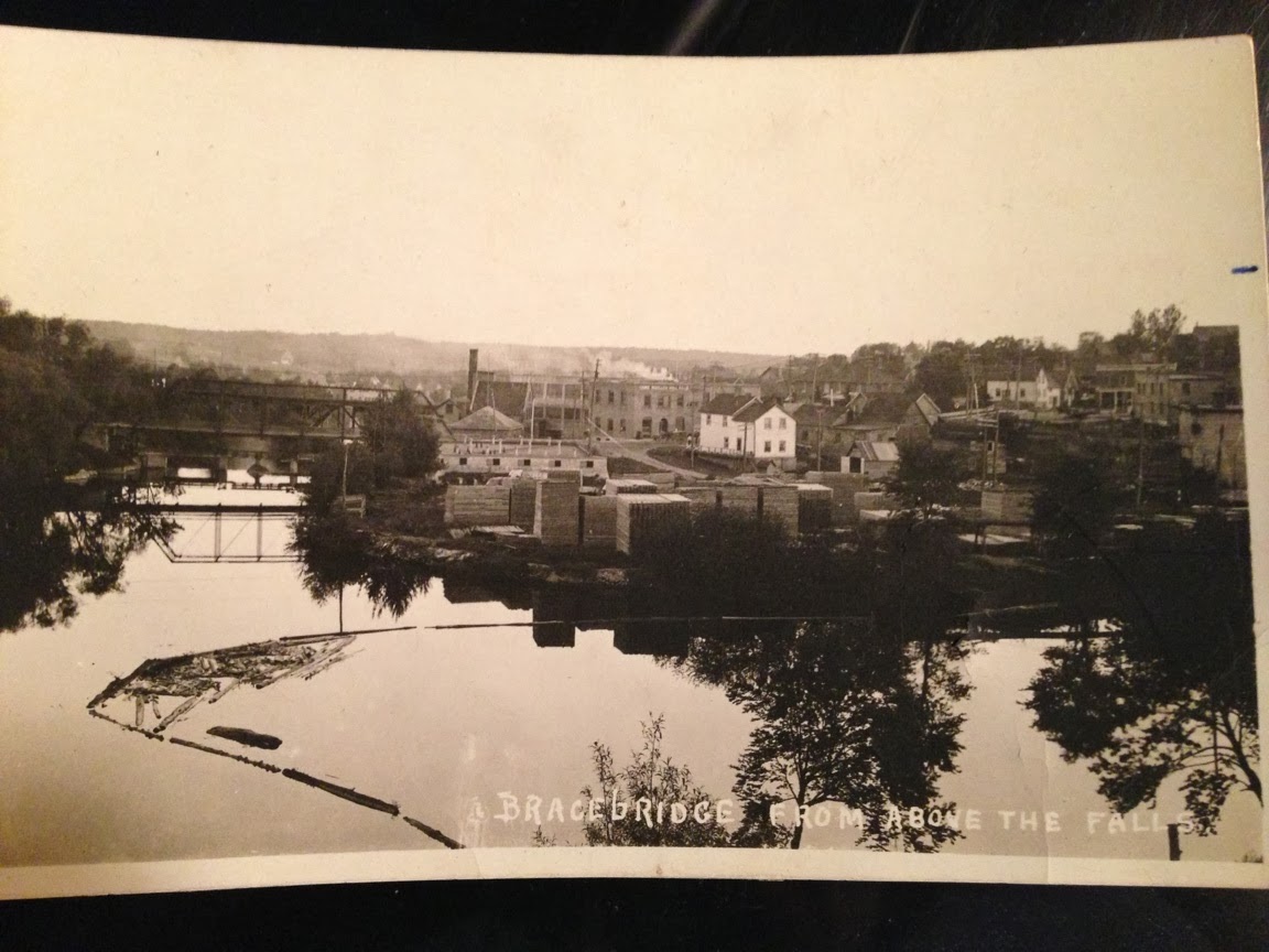Ted Currie; Antique Head Muskoka Antiques, Giving Douglas Duncan
