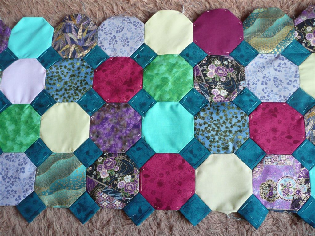 handmadecreatives-octagon-quilt-finally-takes-shape