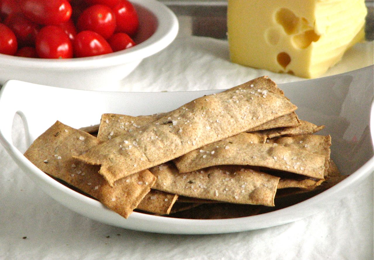 Delectably Mine Crisp Rosemary Garlic Crackers