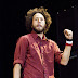 Zack de la Rocha presenta su single solista Digging for windows