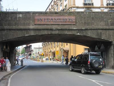 Puerta de entrada a Intramuros, en Manila