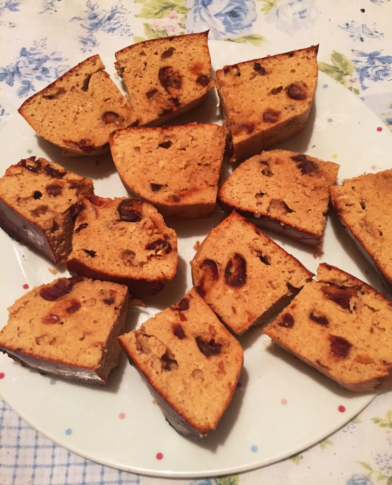 Frankie's Weekend Cinnamon & Nutmeg Protein Loaf