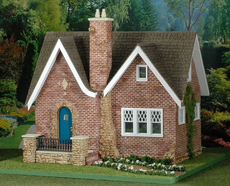Good Sam Showcase of Miniatures Dealer Debbie Young, Young at Heart