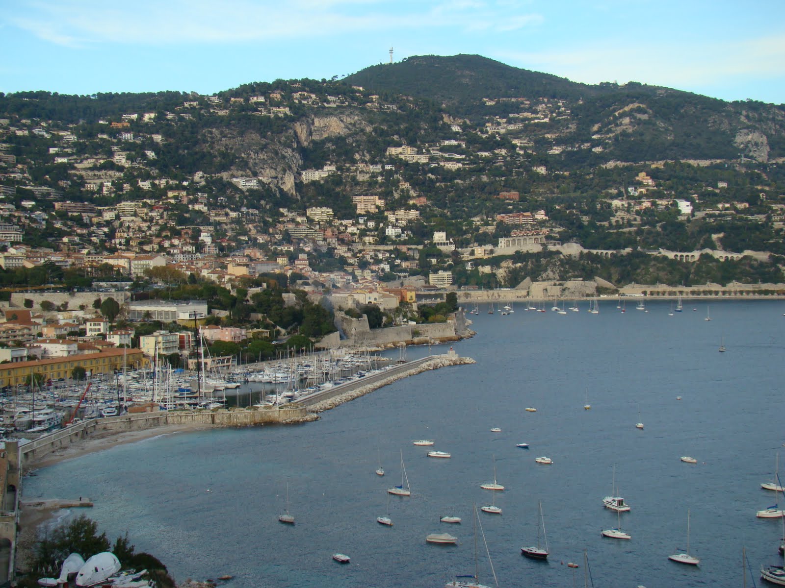 Focused A walk from Nice to Villefranchesurmer