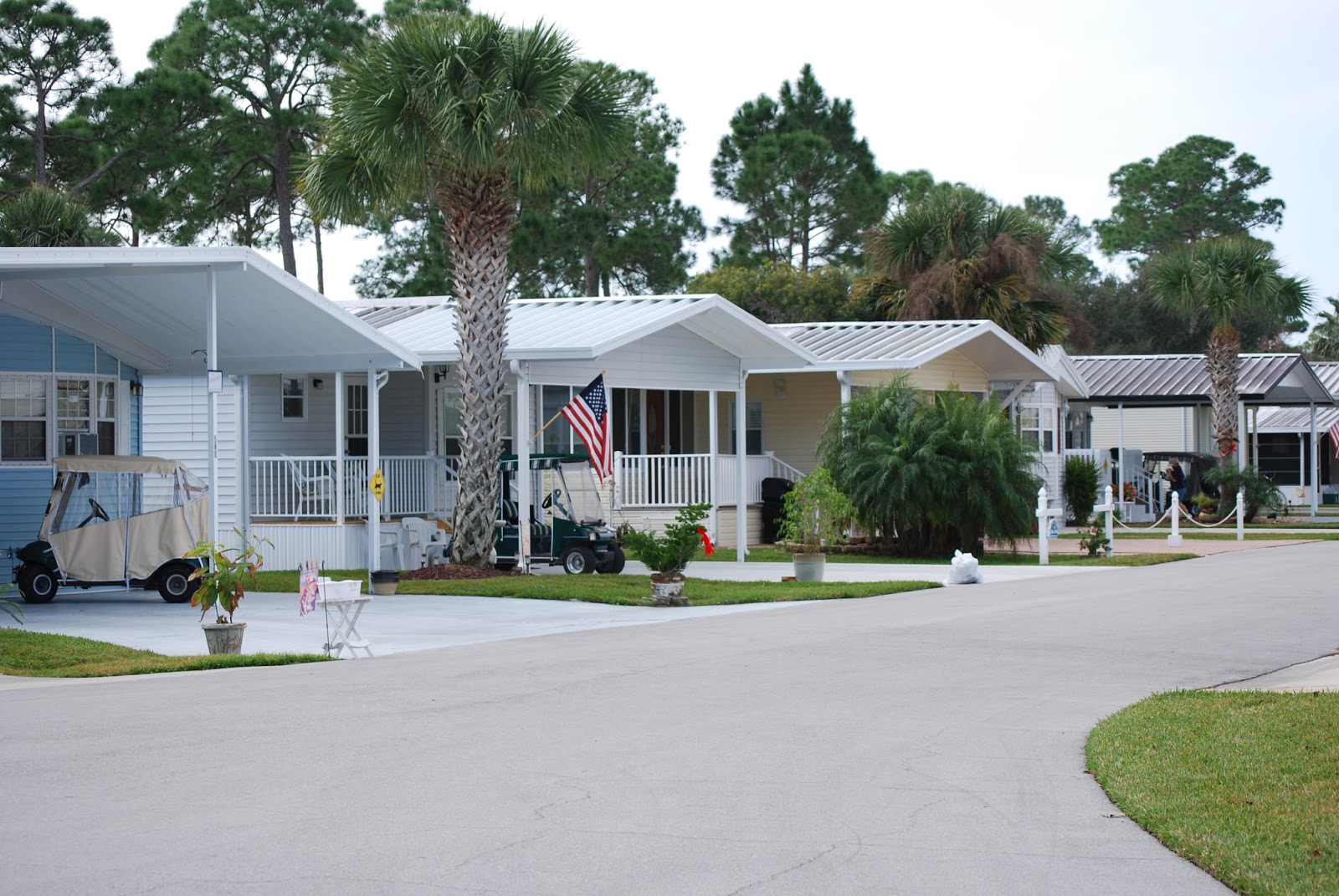 BLUE SKY AHEAD: The Great Outdoors RV Park - Titusville, FL