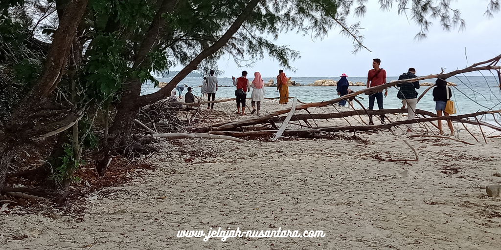 Explore Pulat Bulat di Gugusan Pulau Harapan - Paket wisata Pulau Harapan paket wisata murah open trip pulau harapan 2 hari 1 malam
