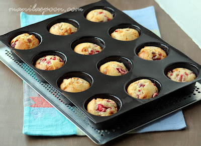 Strawberry White Chocolate Muffins