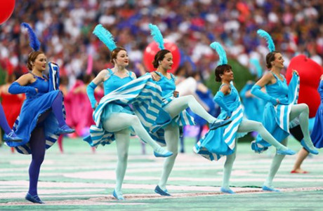 Thong diep y nghia trong Le khai mac EURO 2016 - Anh 10