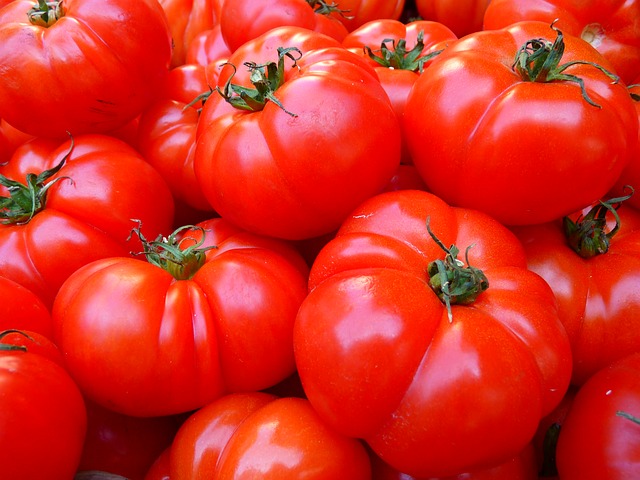Pisahkan Mentimun dengan Tomat