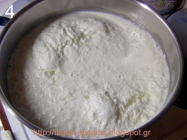 Τα φαγητά της γιαγιάς - Τυρί φτιαγμένο με λεμόνι Τα φαγητά της γιαγιάς - Τυρί φτιαγμένο με λεμόνι