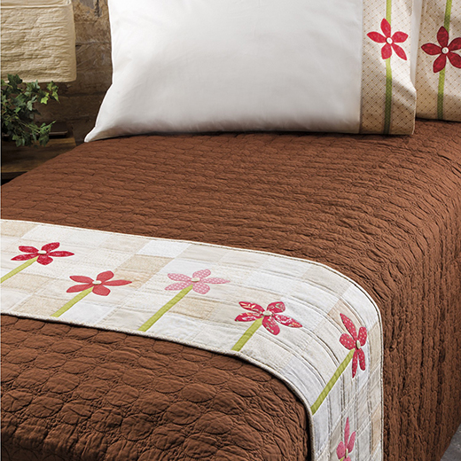 Quilting Land Bed Runner & Pillowcase Quilt