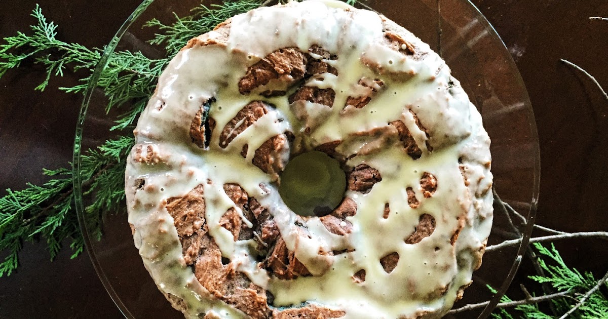 The Cooks in the Kitchen: Christmas Pound Cake