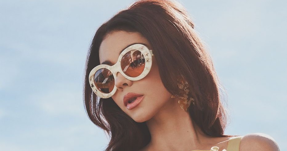 Sarah Hyland – Modeliste Magazine April 2018 Photoshoot | Fashion Magazine