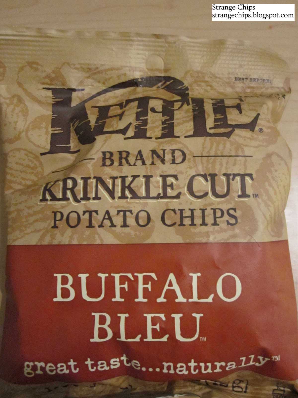 Strange Chips Kettle Buffalo Bleu