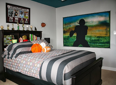 Bolling With 5: Tyson's NFL - College Football - Preteen Bedroom
