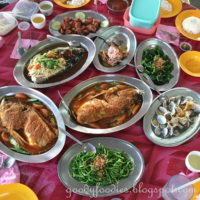 GoodyFoodies Hua Wang, Klang Famous for Steamed Fish Head