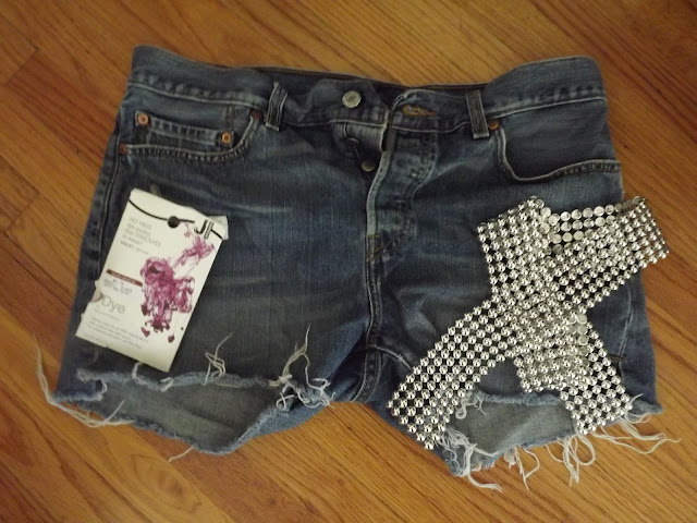 les rebelles doux.: DIY: Dyed and Studded Shorts Pt. 2