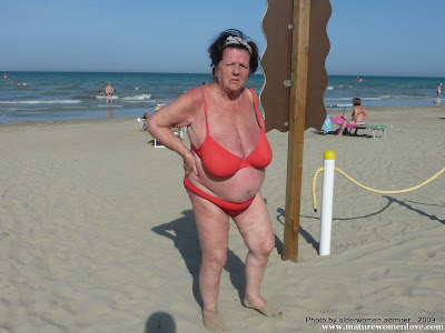 Granny Boobs: Granny big tits