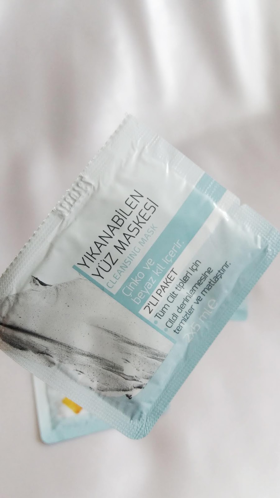Gulusceblog BEE BEAUTY MASKE