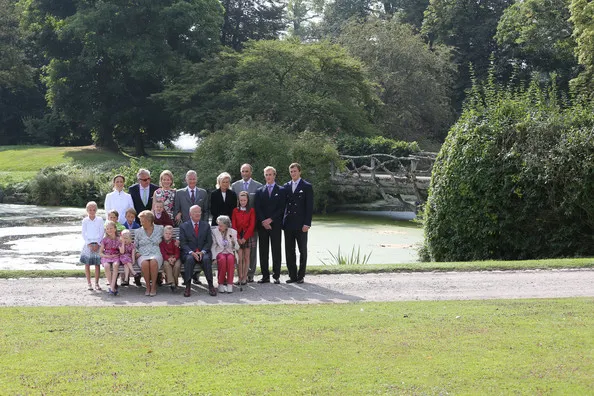 King Albert, Queen Paola, Crown Prince Philippe, Crown Princess Mathilde, Queen Fabiola, Princess Elisabeth