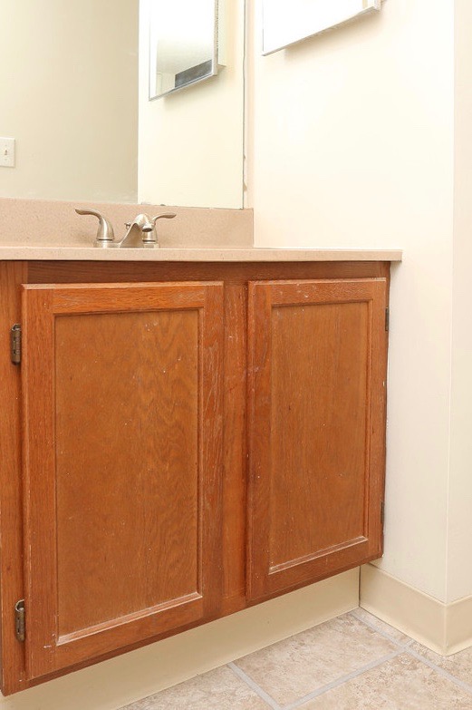 Rental Chic Modern + Eclectic Bathroom Inspiration Blooming Boldly