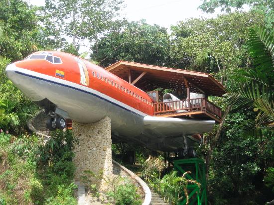 12 strangest hotels where you can stay