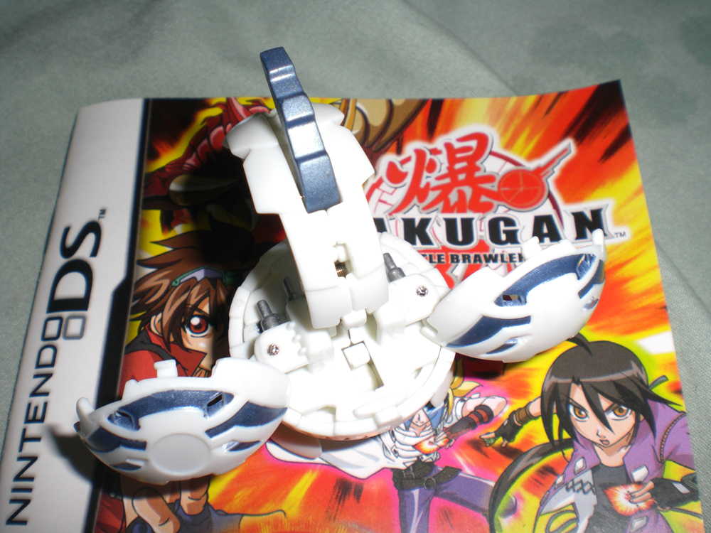BakuBlogger: Bakugan Battle Brawlers DS with White Naga