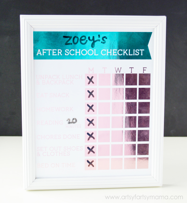 Free Printable After School Checklist at artsyfartsymama.com #HSMinc #FoilAlltheThings