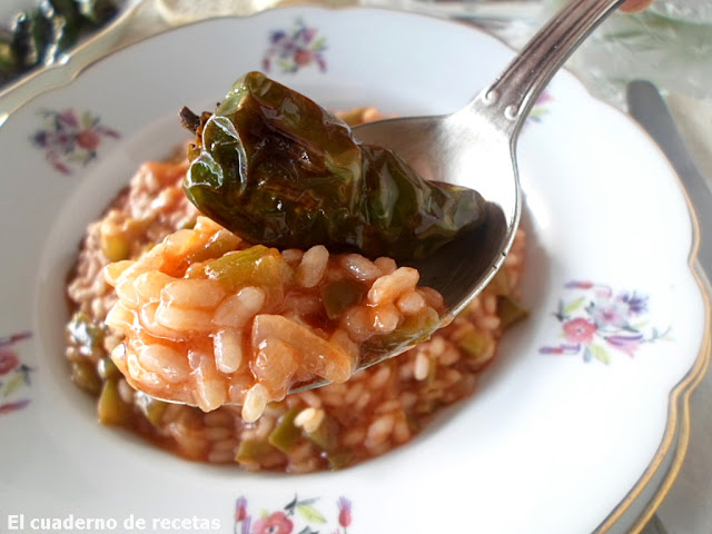 Arroz Con Tomate & Pimientos Fritos
