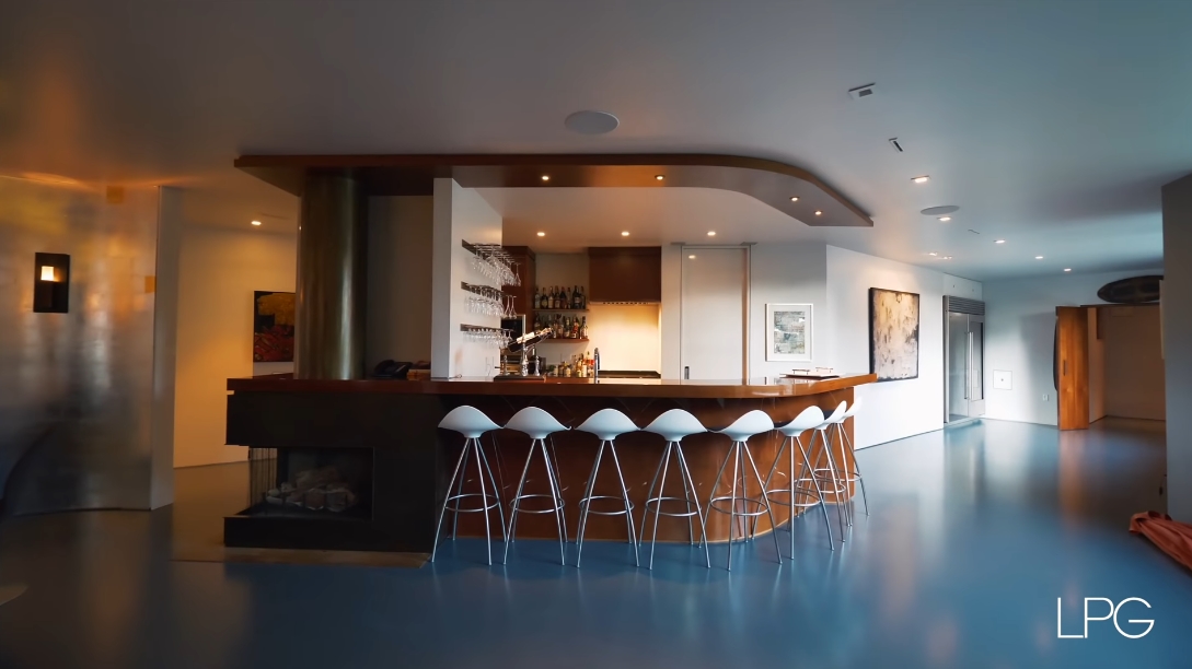 38 Interior Design Photos vs. 40 Sayres Path, Wainscott, NY Luxury Mansion Tour