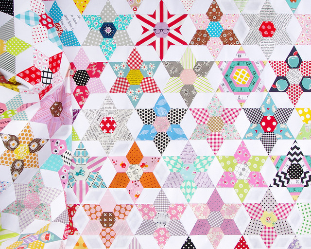 The Daisy Chain Quilt - English Paper Piecing | Red Pepper Quilts 2016