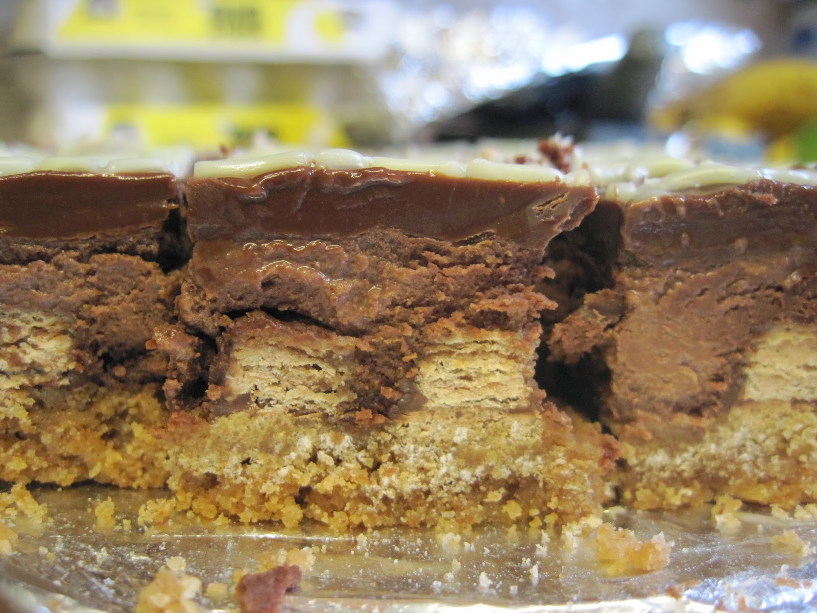 The Sugar Lump Kit Kat Cheesecake Bars