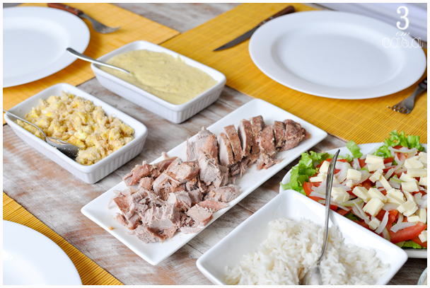 almoço de domingo simples mesa