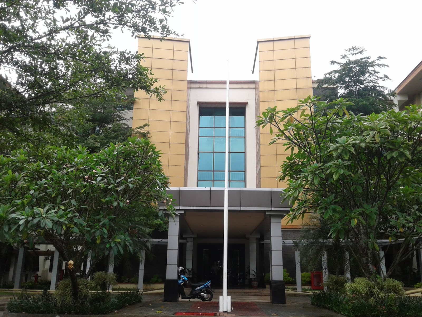 3 Hal yang harus Kamu ketahui dari Perpustakaan UT