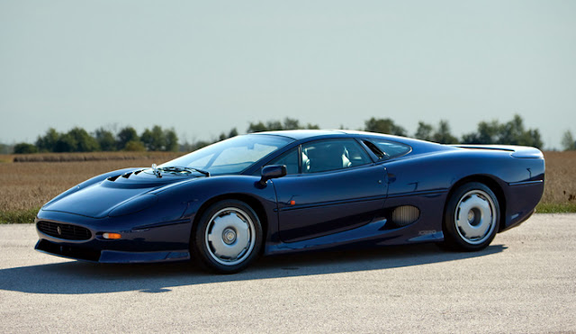 Jaguar XJ220