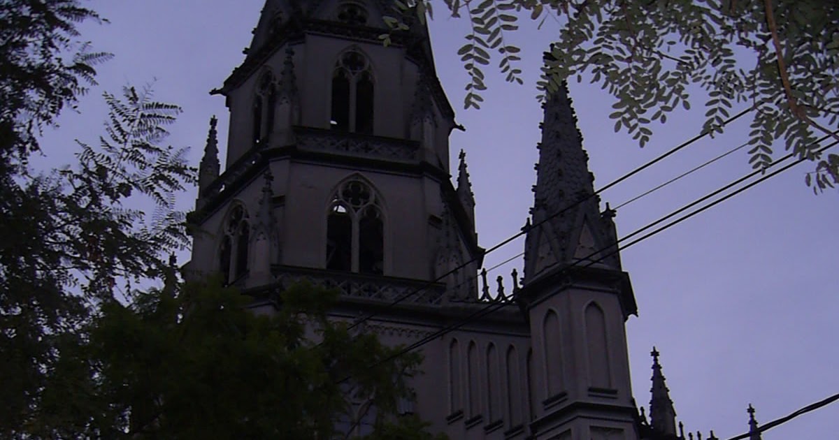 Igrejas Católicas de Porto Alegre Santíssimo Sacramento (Igreja Sta Teresinha)