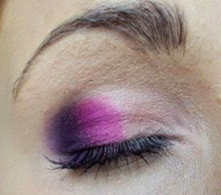 Cómo usar sombras violeta en un maquillaje ~ 