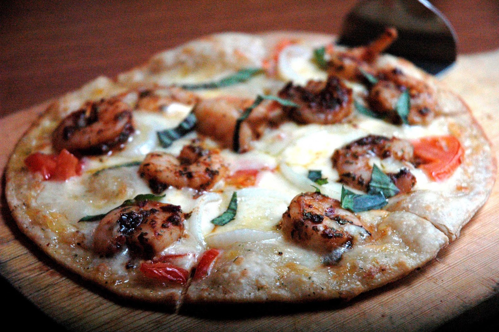 DUDE FOR FOOD Meatless Fridays The Louisiana Shrimp Pizza at Shakey's