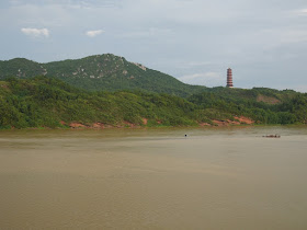 Zhenxing Tower( 振兴塔) and the Gong River (贡水) in Ganxian (赣县), Ganzhou, Jiangxi