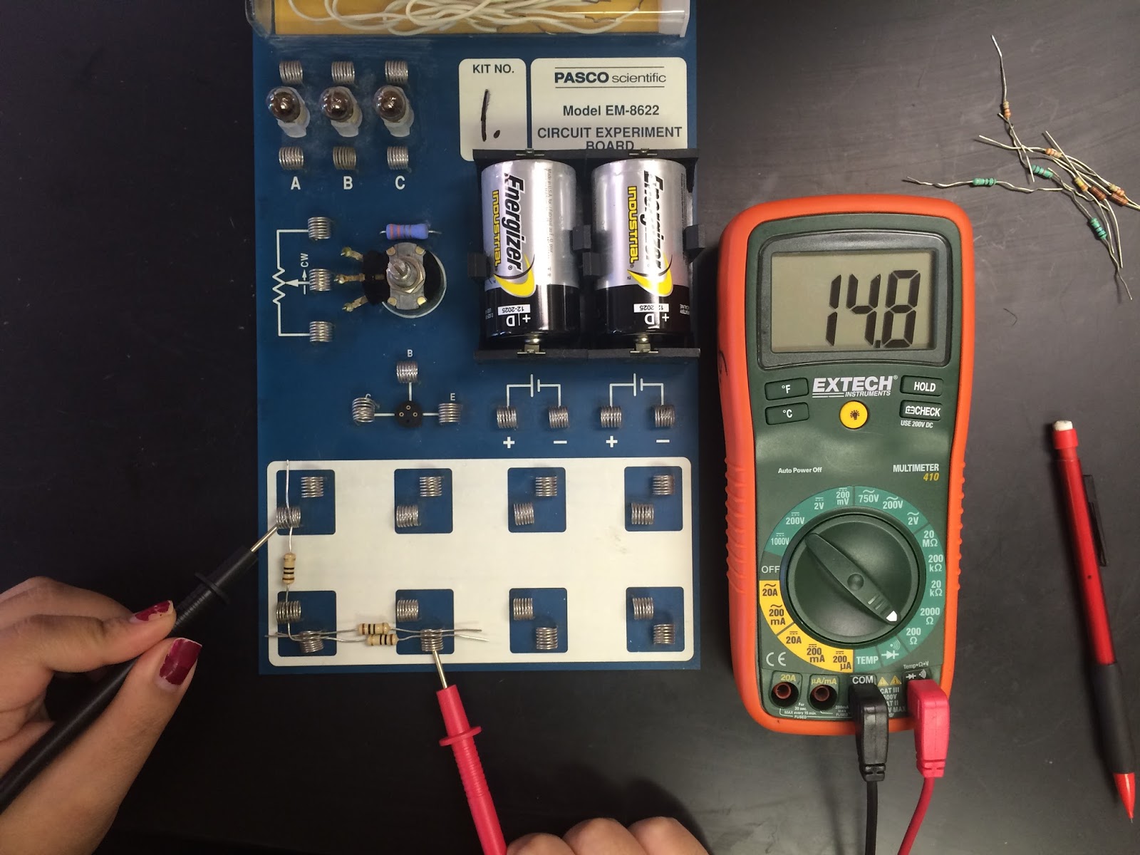 Physics Lab a Good Place to Do Physics Resistors combined in series
