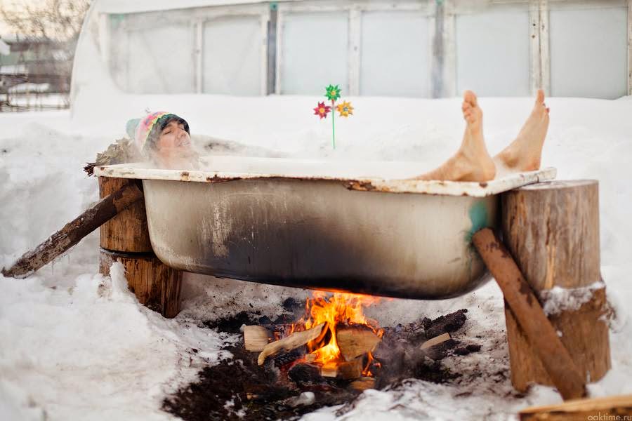 Heated Up!: 30 Stunning Wood-fired Hot Tubs from Around the World