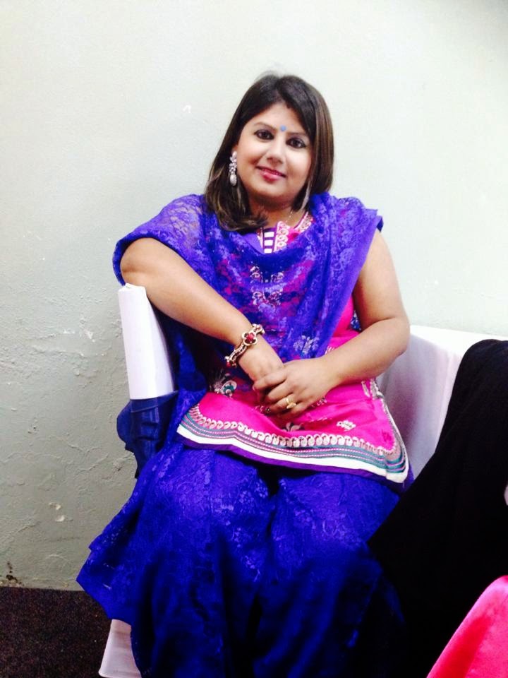 Sexy local aunty