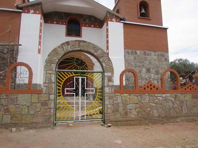 Kirchentor in Esmoraca