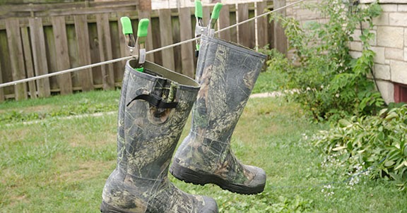 OUTDOOR EXPERIMENT: How to Get the Smell Off Rubber Boots