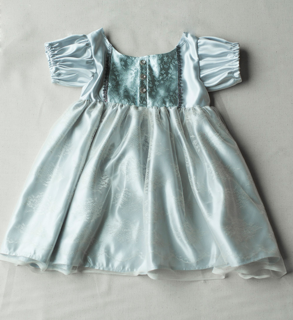 The Nonpareil Home: DIY Costume - Princess Dress