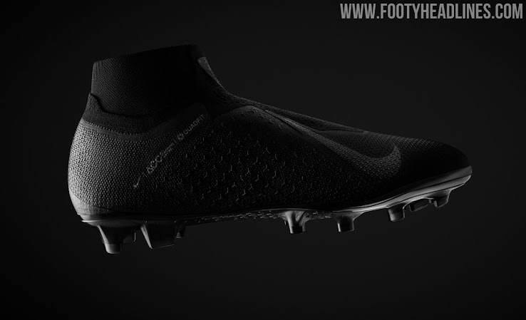 nike phantom vision on feet