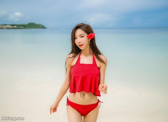 Beautiful Park Soo Yeon in the beach fashion picture in November 2017 (222 photos) photo 4-5