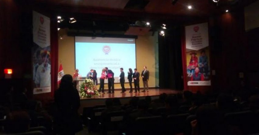 Dos UGEL aliadas del FONDEP obtienen premio de BPG 2018 - www.fondep.gob.pe