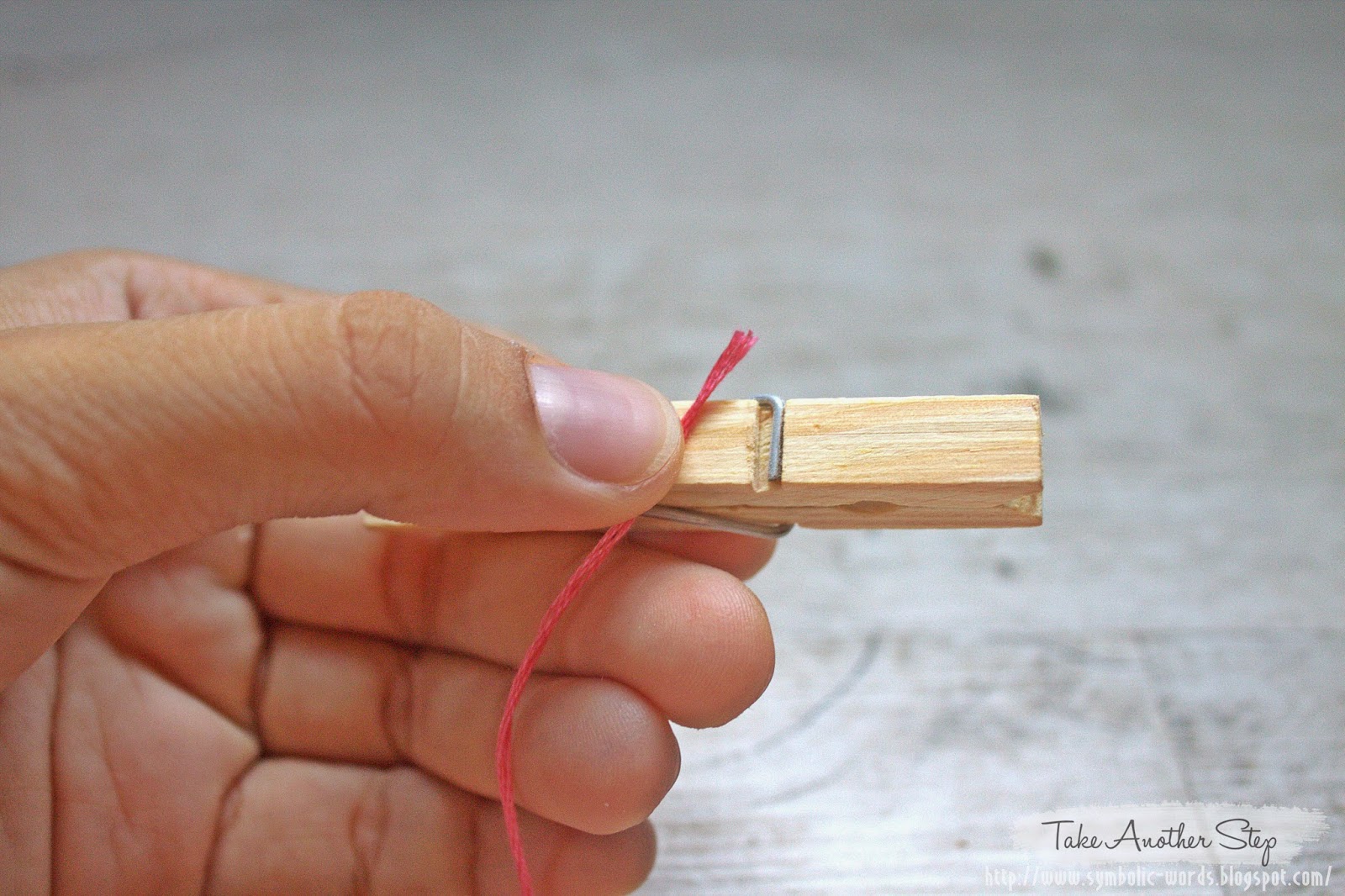 DIY Wooden Pegs Organiser